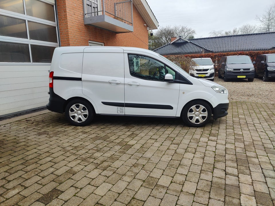 Ford Transit Courier 1,0 SCTi 100 Trend Van 4d