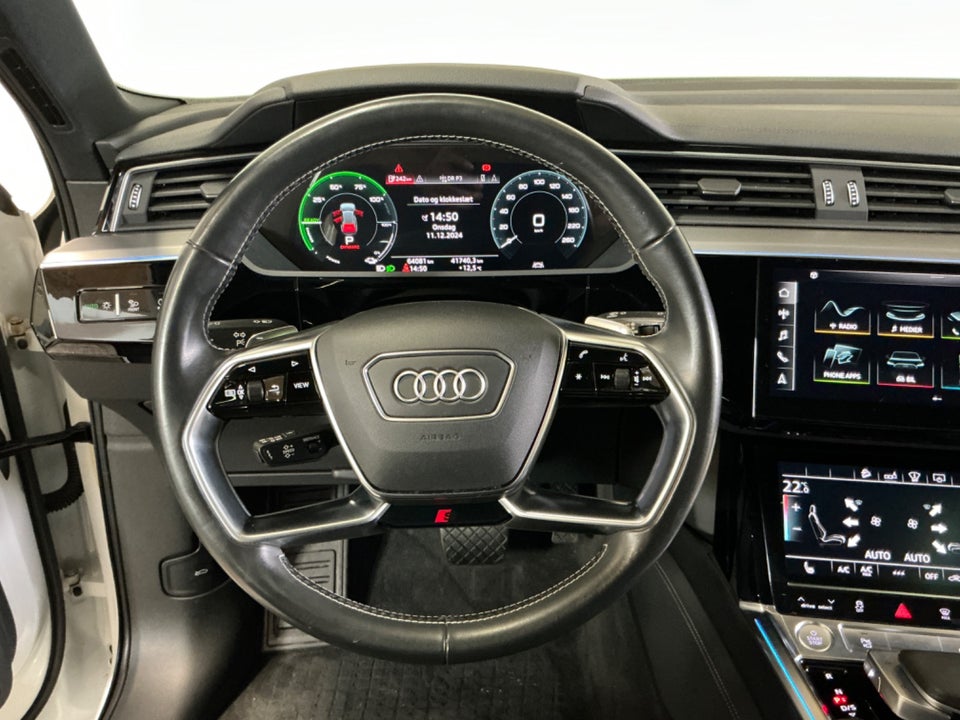 Audi e-tron 55 S-line quattro 5d