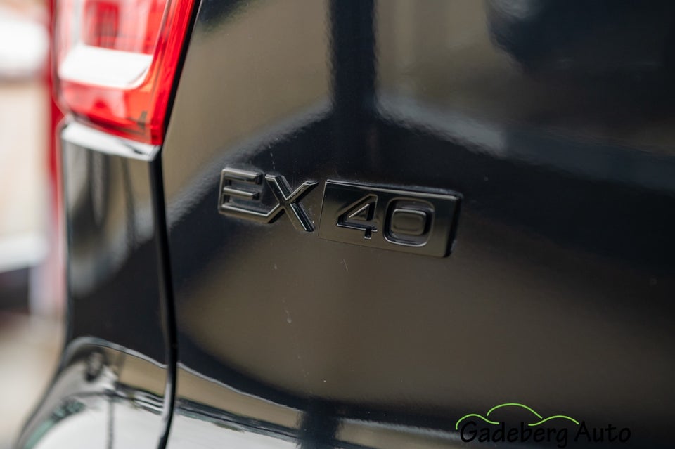 Volvo EX40 Extended Range Ultra Black Edition 5d
