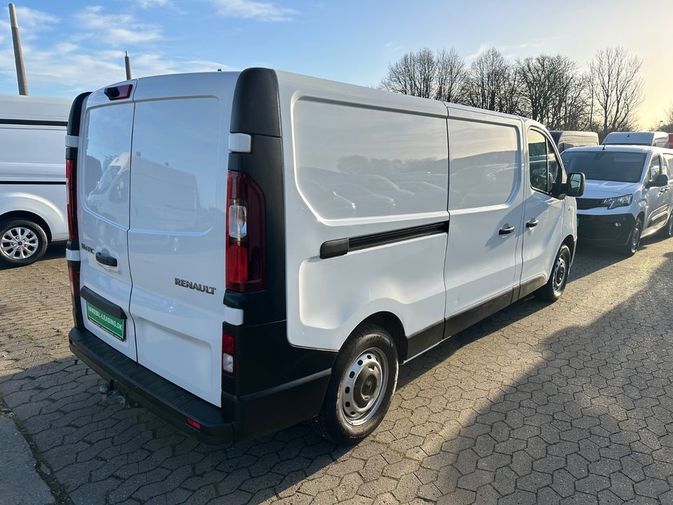 Renault Trafic T29 2,0 dCi 145 L2H1