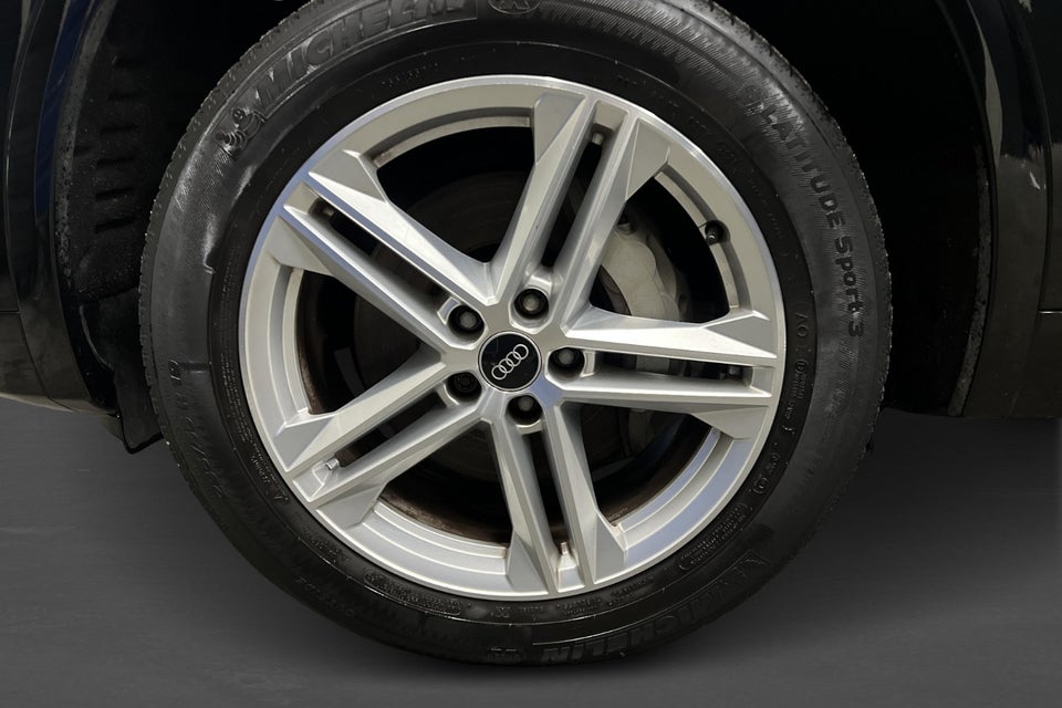 Audi Q5 50 TFSi e S-line quattro S-tr. 5d