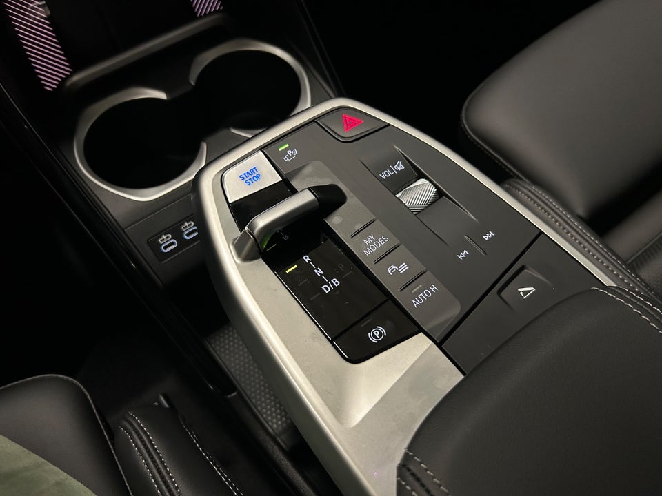 BMW iX1 xDrive30 Fully Charged M-Sport 5d