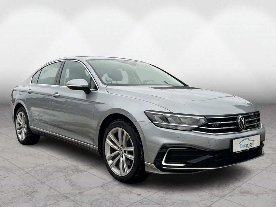 VW Passat 1,4 GTE High DSG 4d