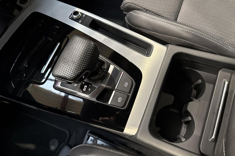 Audi Q5 50 TFSi e S-line quattro S-tr. 5d