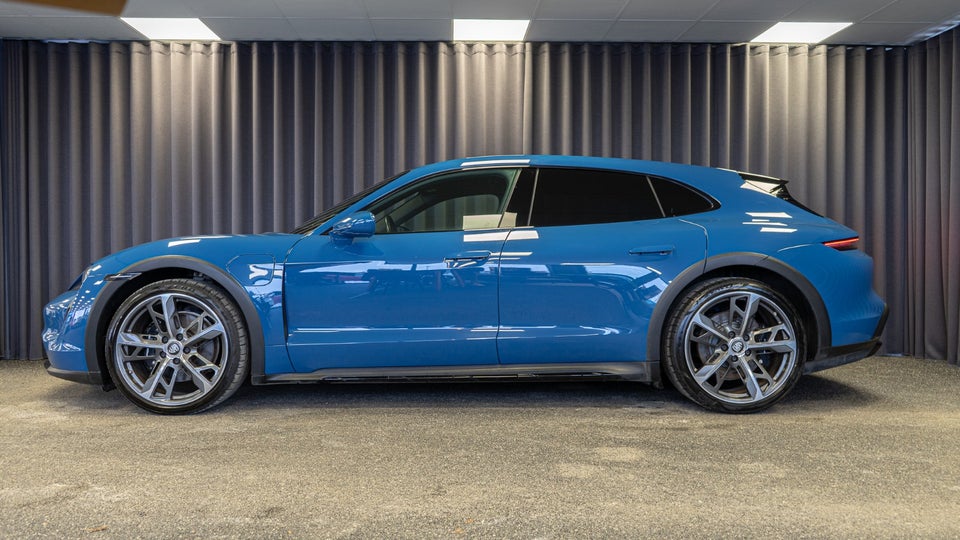 Porsche Taycan 4S Performance+ Cross Turismo 5d