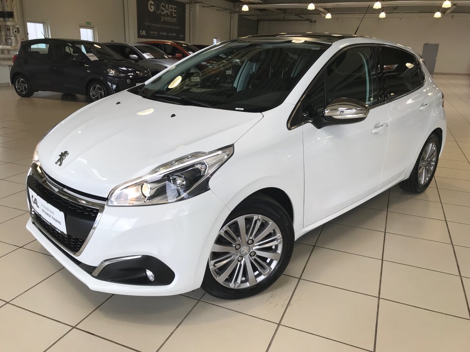 Peugeot 208 1,6 BlueHDi 100 Desire Sky 5d