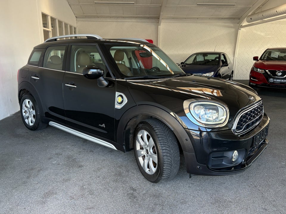 MINI Countryman Cooper SE 1,5 Essential aut. ALL4 5d
