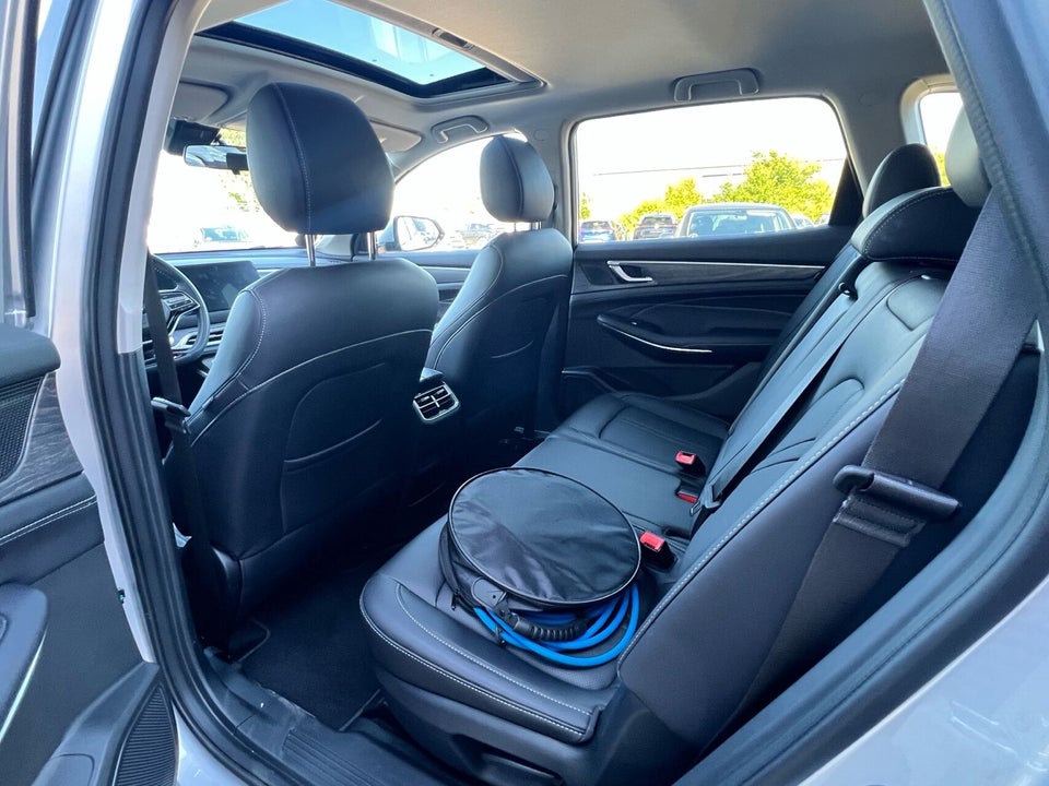 Navor E5 1,5 PHEV Rock 5d