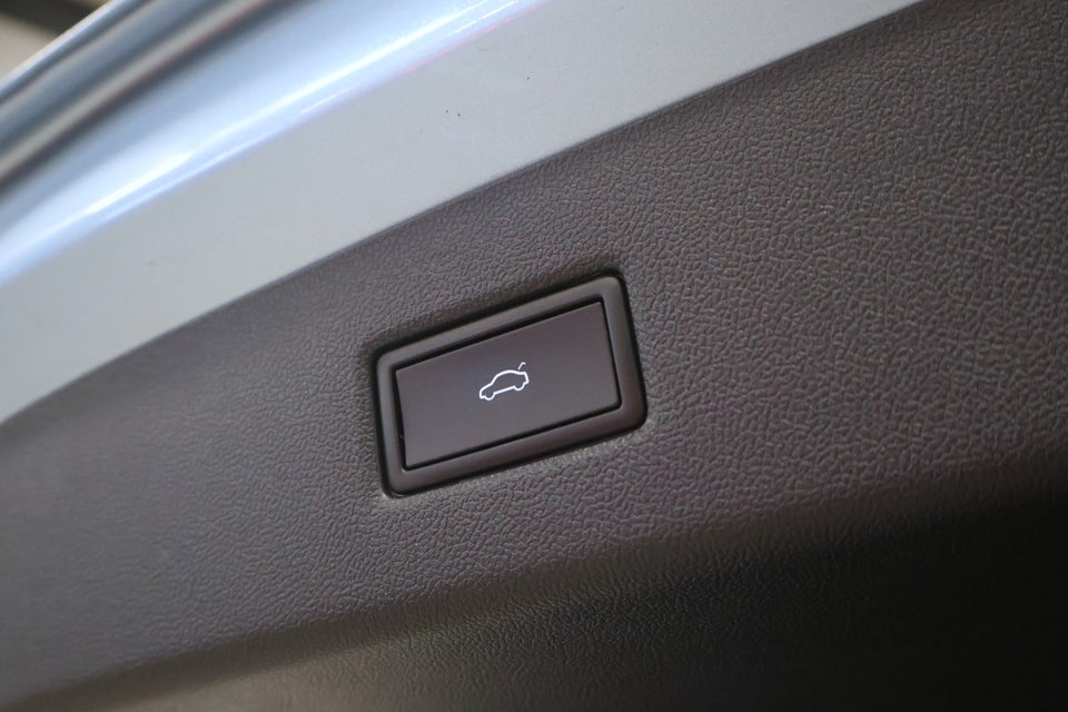 Ford Explorer 77 Select Extended Range 5d