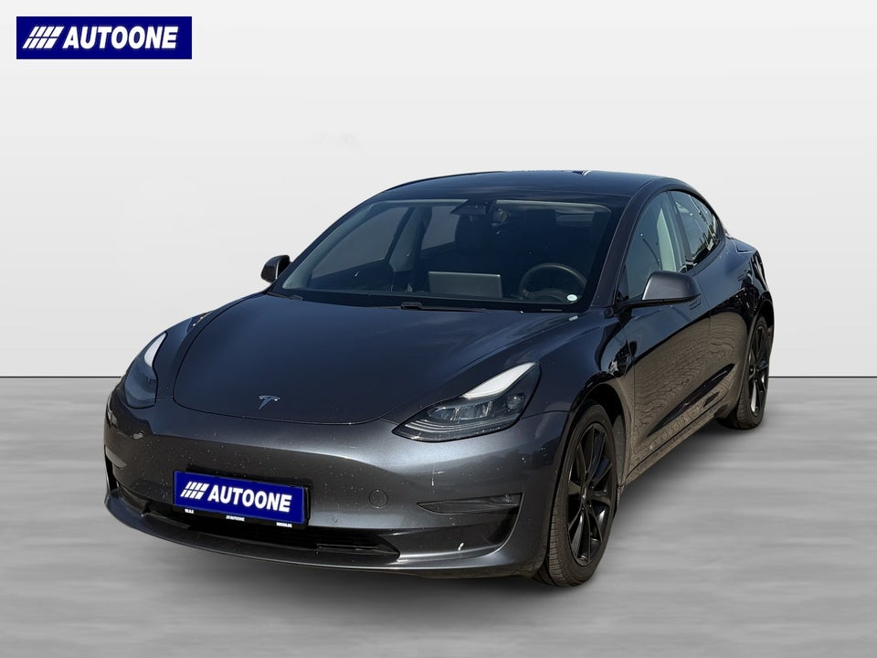Tesla Model 3 Long Range AWD 4d