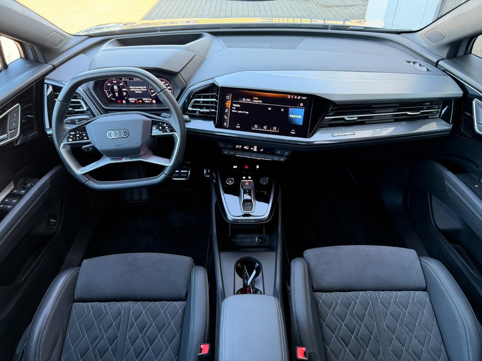 Audi Q4 e-tron 45 S-line Sportback quattro 5d