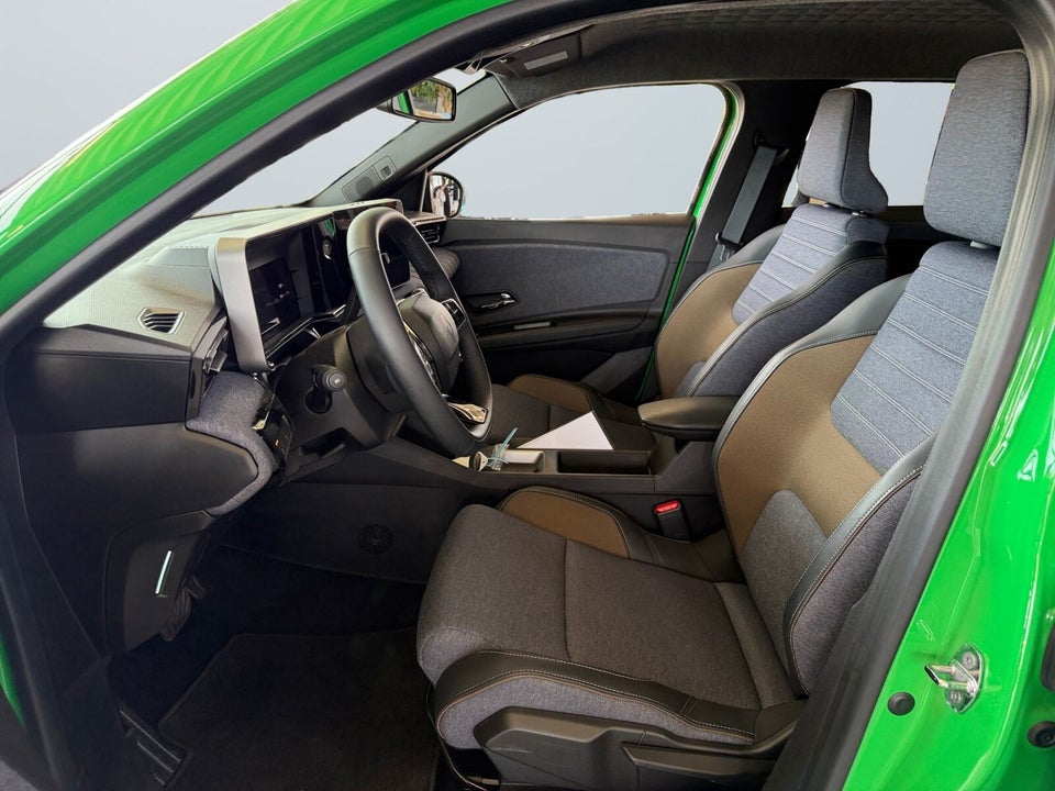 Renault 5 E-Tech 40 Techno 5d