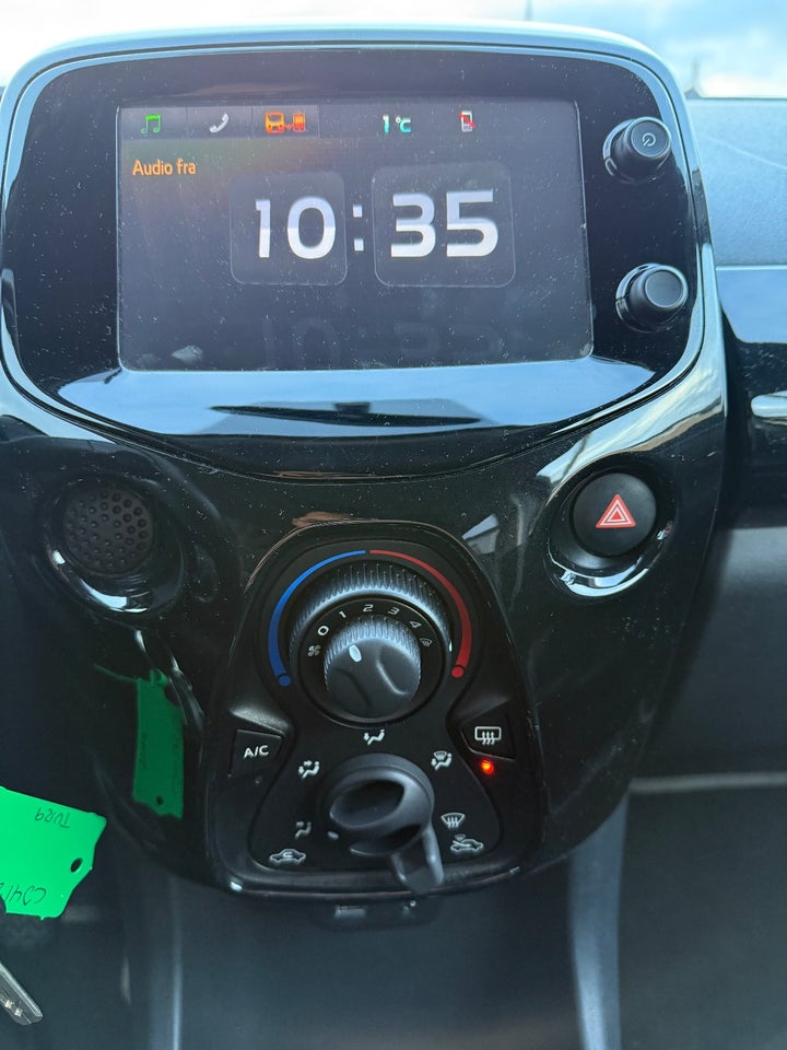 Toyota Aygo 1,0 VVT-i x-cellence 5d