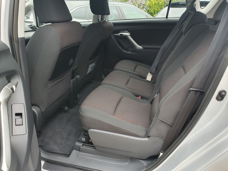 Toyota Verso 1,8 TX 7prs 5d