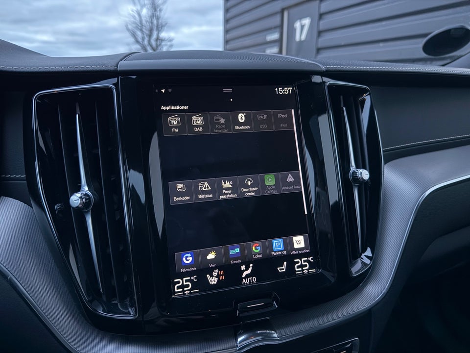 Volvo XC60 2,0 T8 390 R-Design aut. AWD 5d