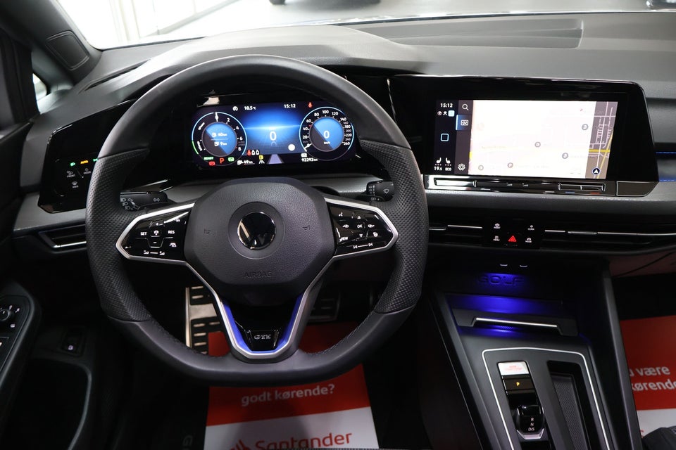 VW Golf VIII 1,4 GTE DSG 5d