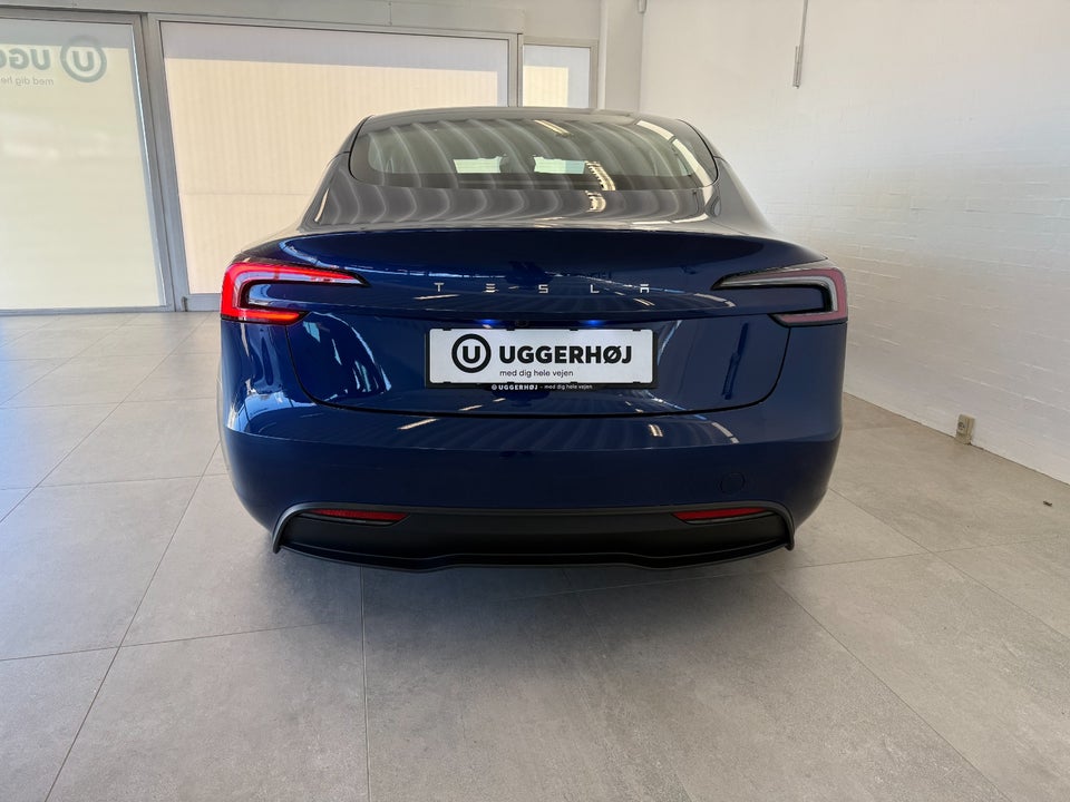 Tesla Model 3 RWD 4d