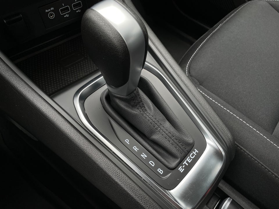 Renault Captur 1,6 E-Tech Zen 5d