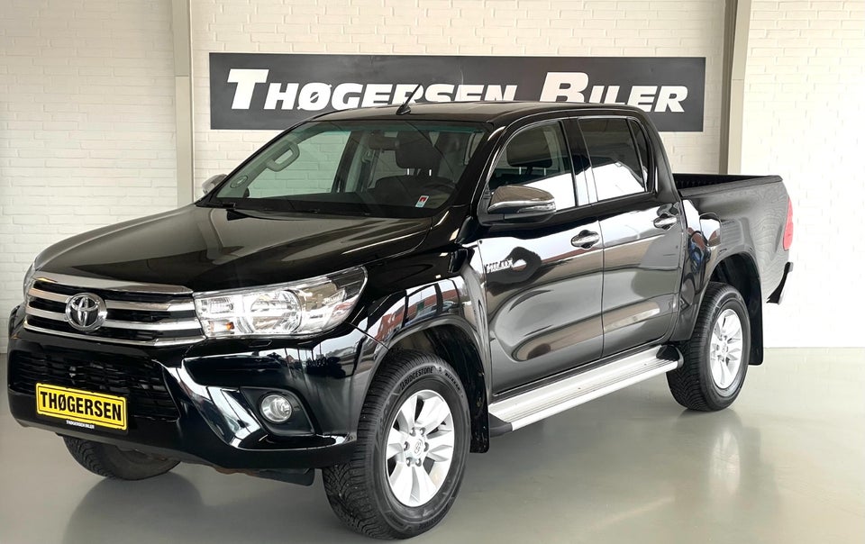Toyota HiLux 2,4 D-4D 150 T3 Db.Kab aut. 4x4 4d