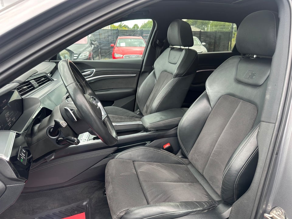 Audi e-tron 55 S-line quattro 5d