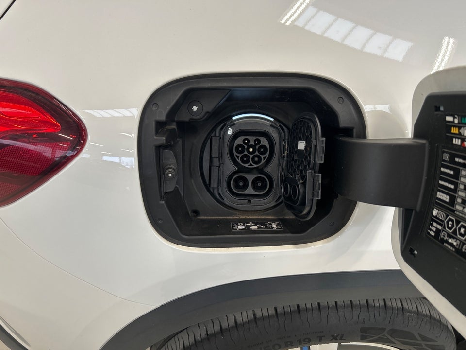 Mercedes EQA250 Progressive 5d