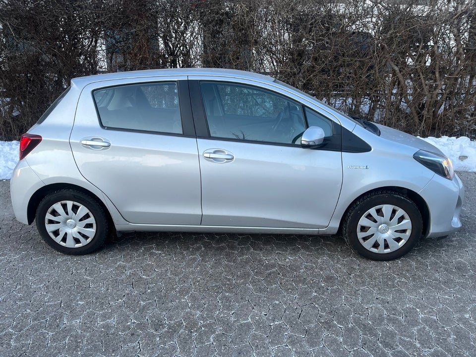 Toyota Yaris 1,5 Hybrid H2 Premium e-CVT 5d