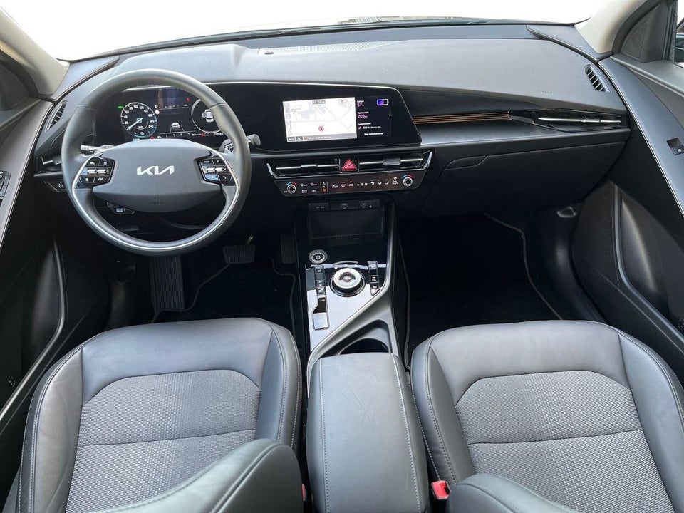 Kia Niro 64 EV Upgrade 5d