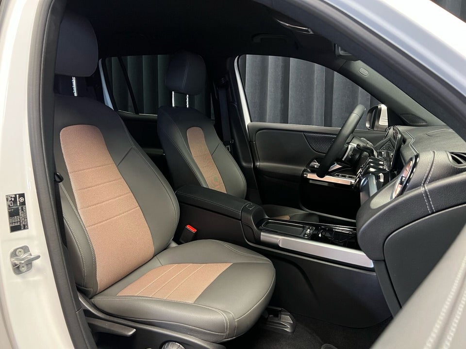 Mercedes EQB250+ Progressive 5d