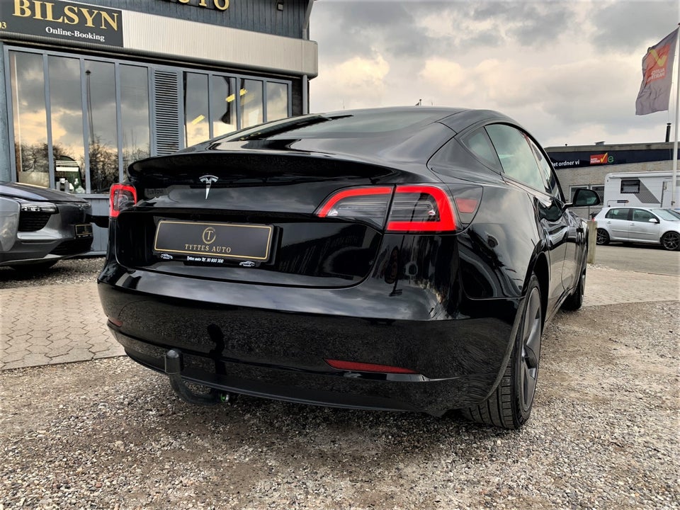 Tesla Model 3 RWD 4d