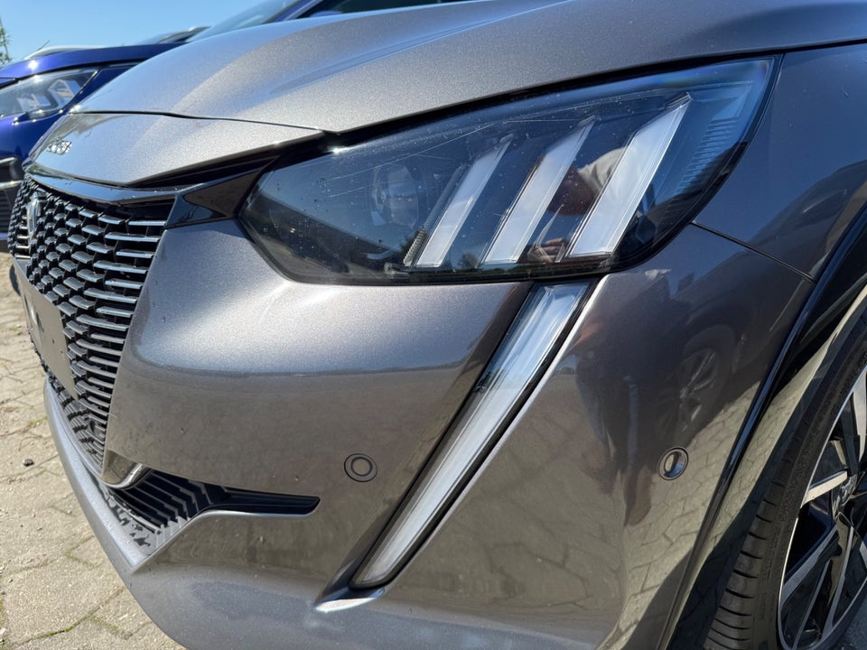 Peugeot 208 1,2 PureTech 100 GT Line EAT8 5d