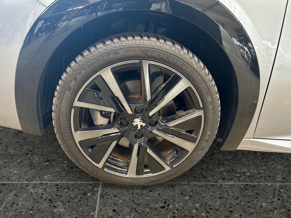 Peugeot e-208 50 GT 5d