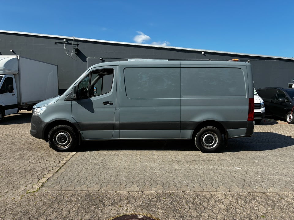 Mercedes Sprinter 319 3,0 CDi A2 Kassevogn aut. RWD
