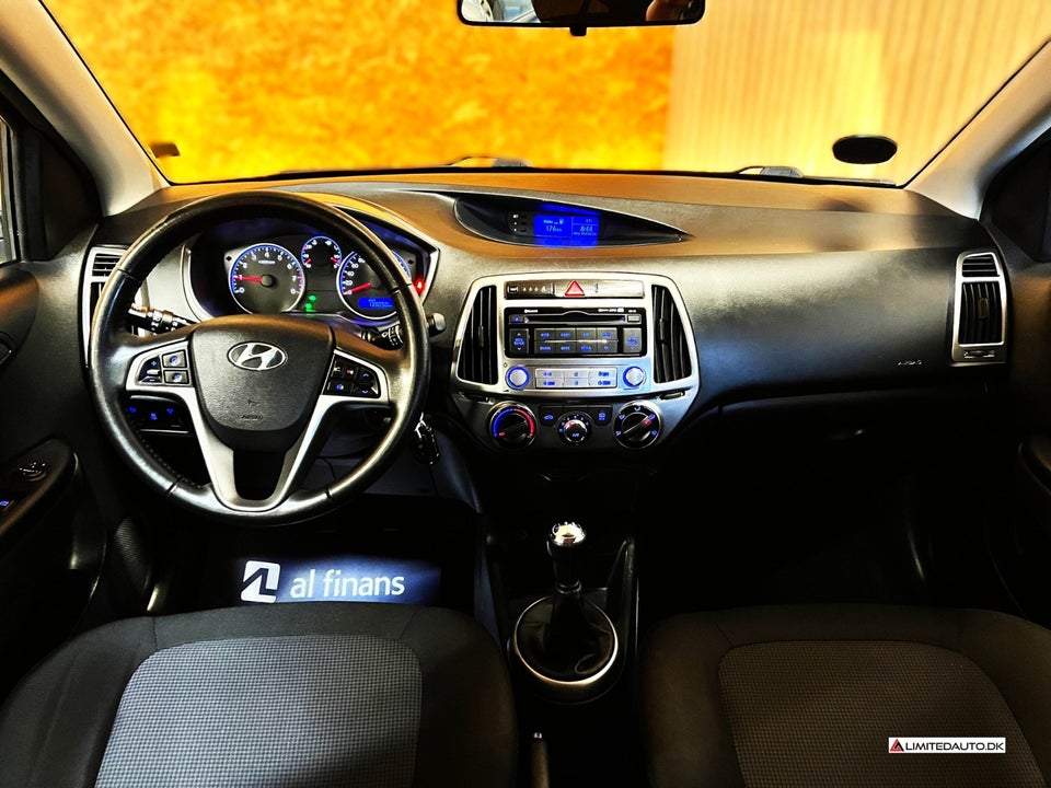 Hyundai i20 1,25 Classic XTR 5d
