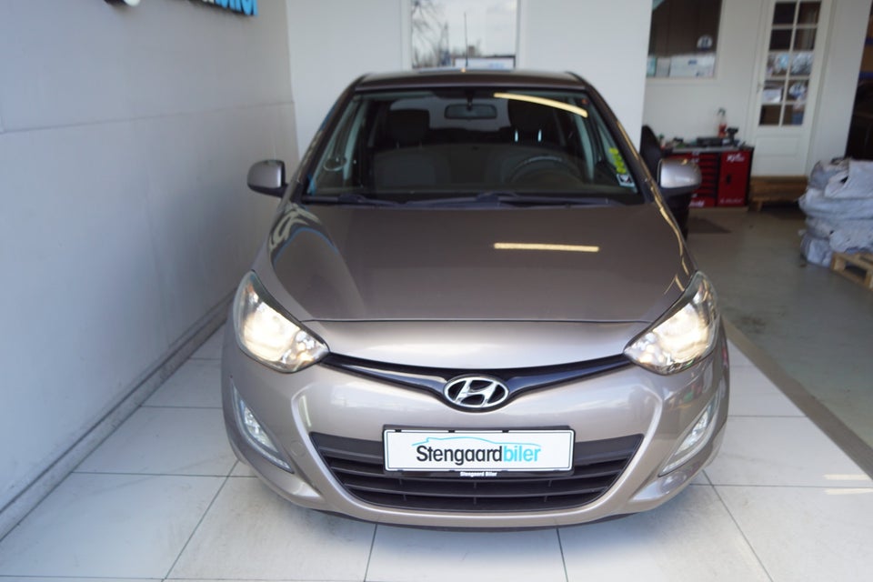 Hyundai i20 1,4 Comfort aut. 5d