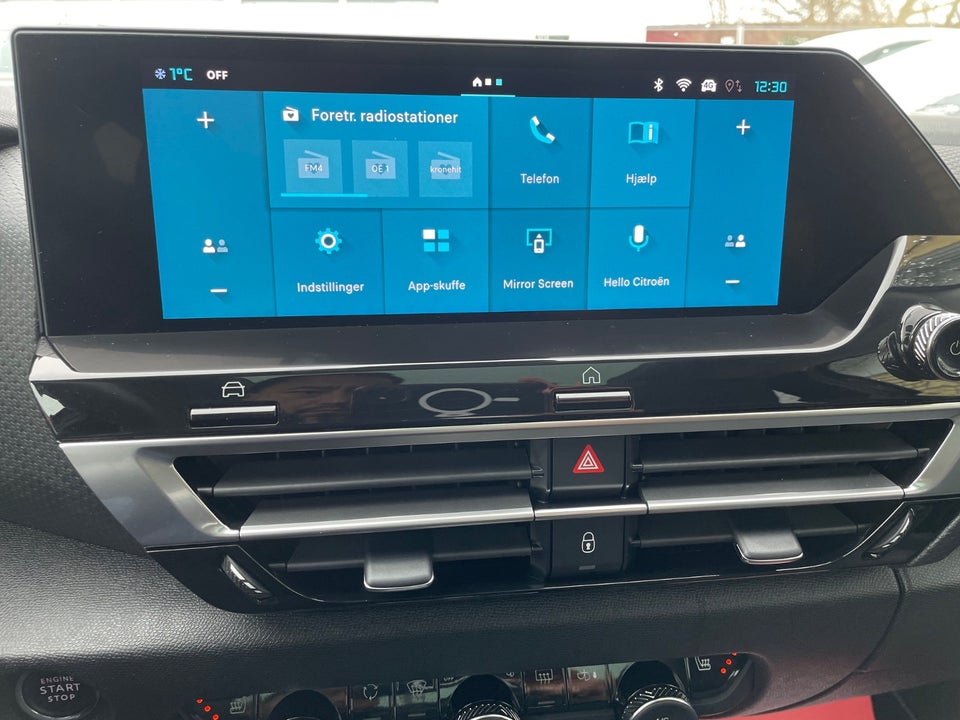 Citroën ë-C4 X 50 Shine 4d