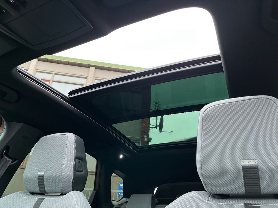 Opel Grandland-e 73 GS Sky 5d