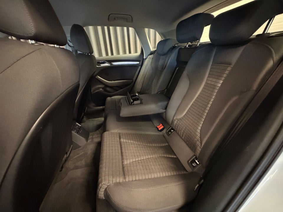 Audi A3 40 TFSi e Sport Sportback S-tr. 5d
