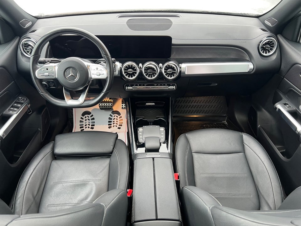 Mercedes EQB250 AMG Line 5d