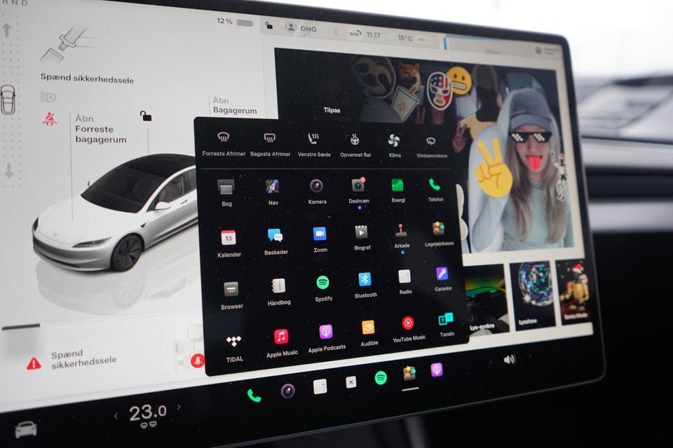 Tesla Model 3 Long Range AWD 4d