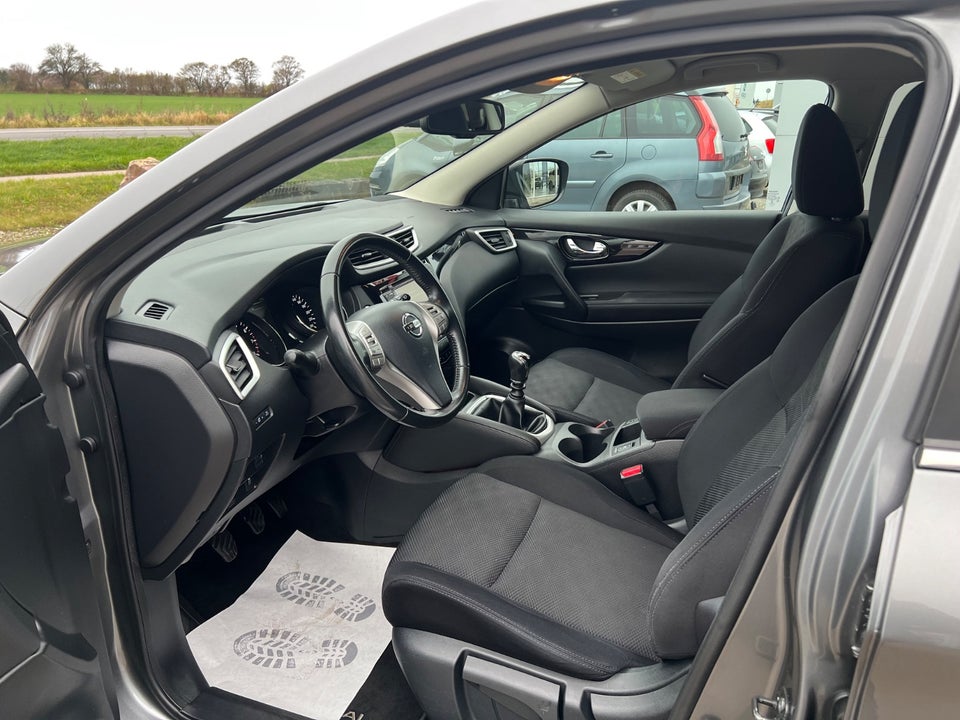 Nissan Qashqai 1,2 Dig-T 115 N-Connecta 5d