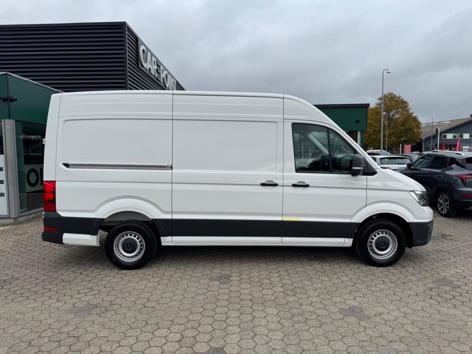VW Crafter 35 2,0 TDi 177 Kassevogn L3H3 aut.