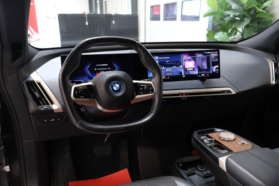 BMW iX xDrive40 M-Sport 5d