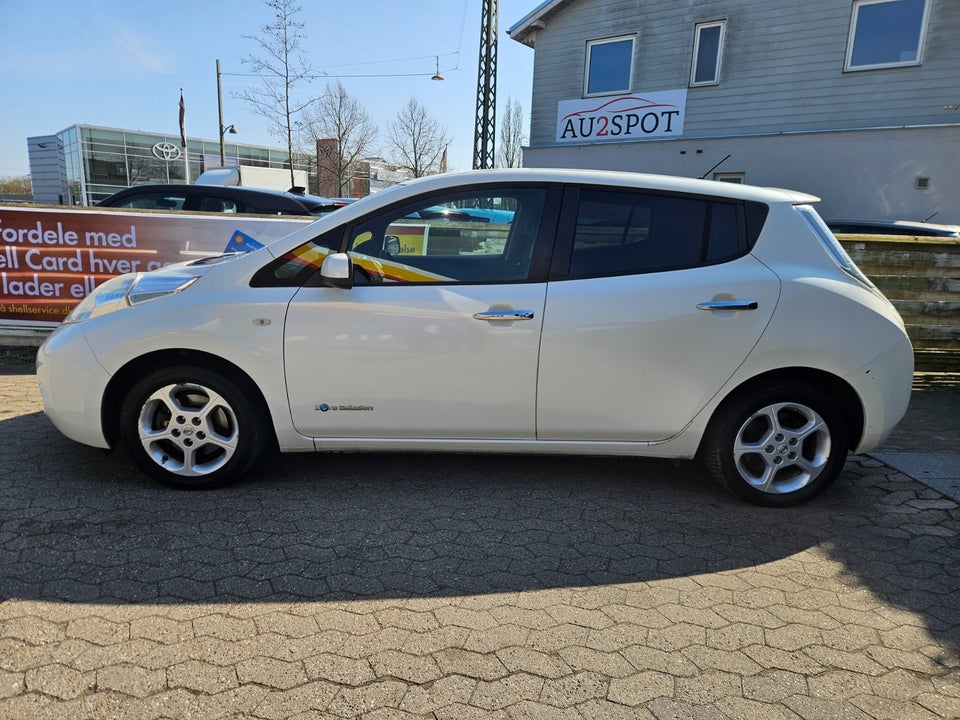 Nissan Leaf 24 Acenta 5d