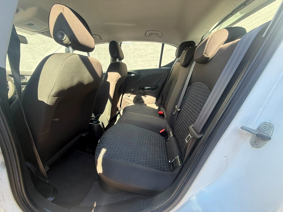 Opel Corsa 1,4 Essentia 5d