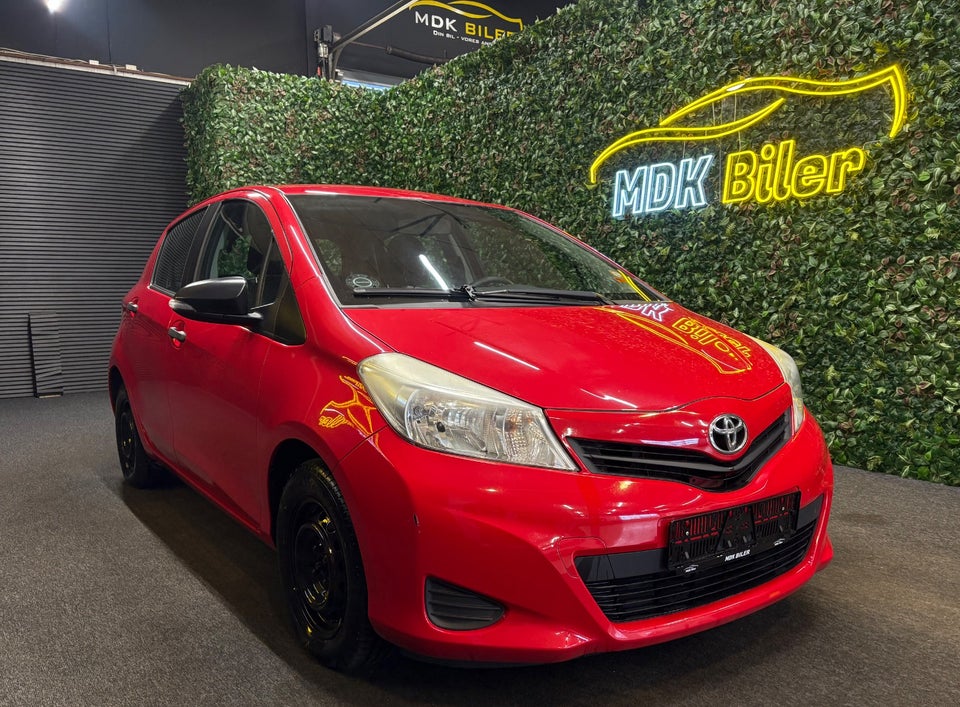 Toyota Yaris 1,0 VVT-i T1 5d