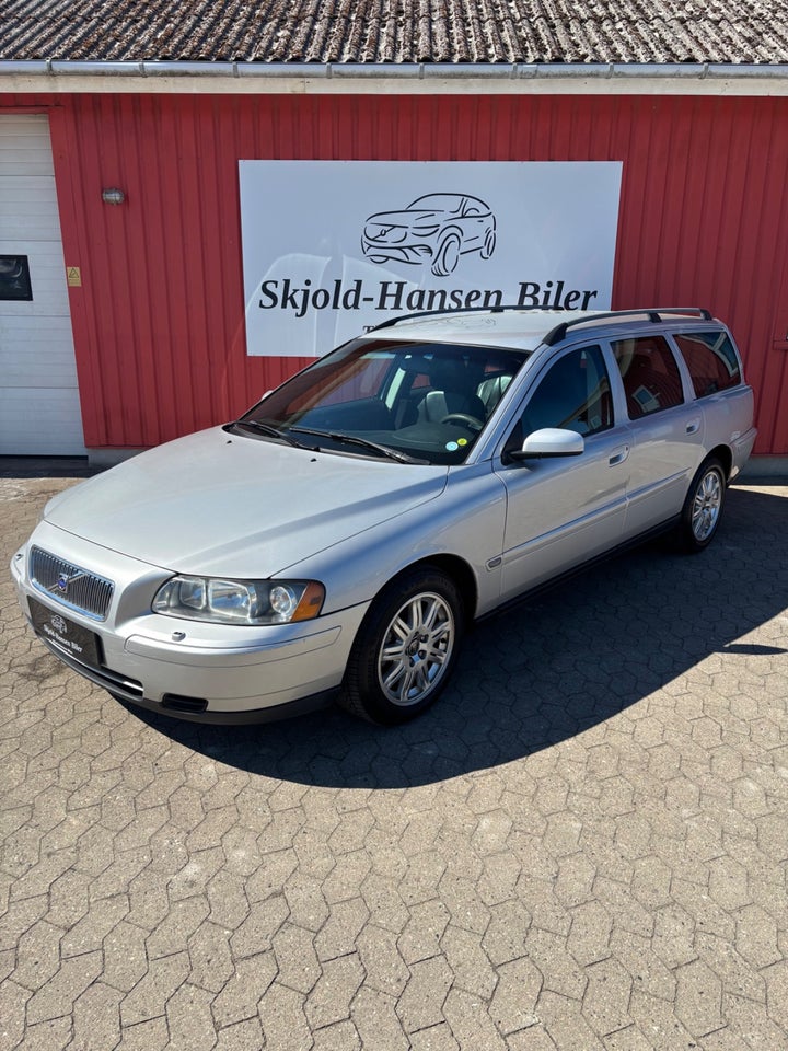 Volvo V70 2,4 140 aut. 5d