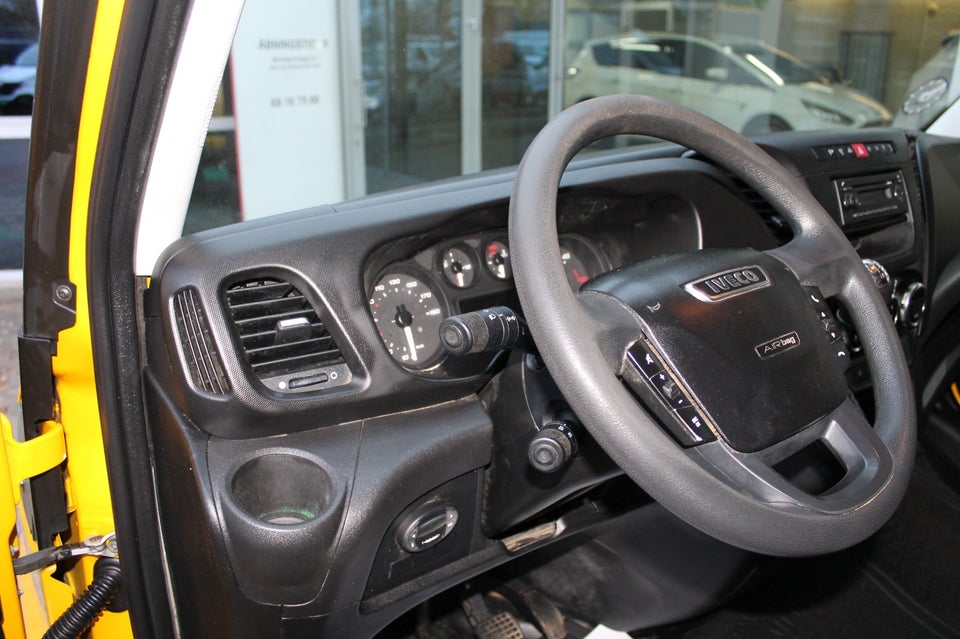 Iveco Daily 2,3 35C13 12m³ Van