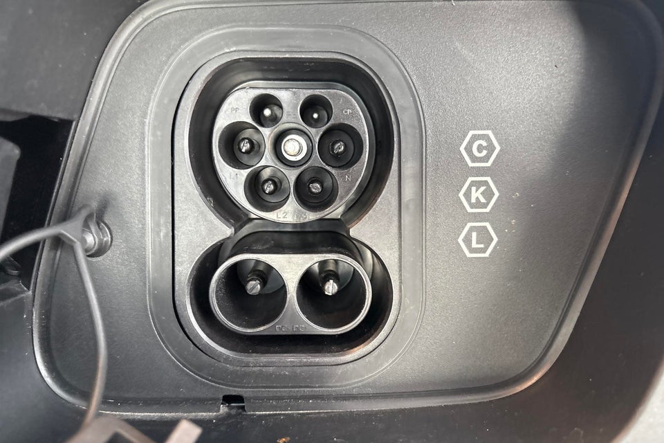 Volvo EX30 Standard Range Plus 5d