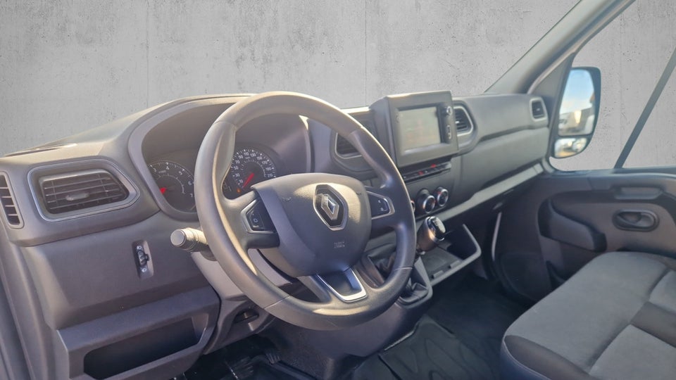 Renault Master IV T33 2,3 dCi 135 L2H2 Kassevogn