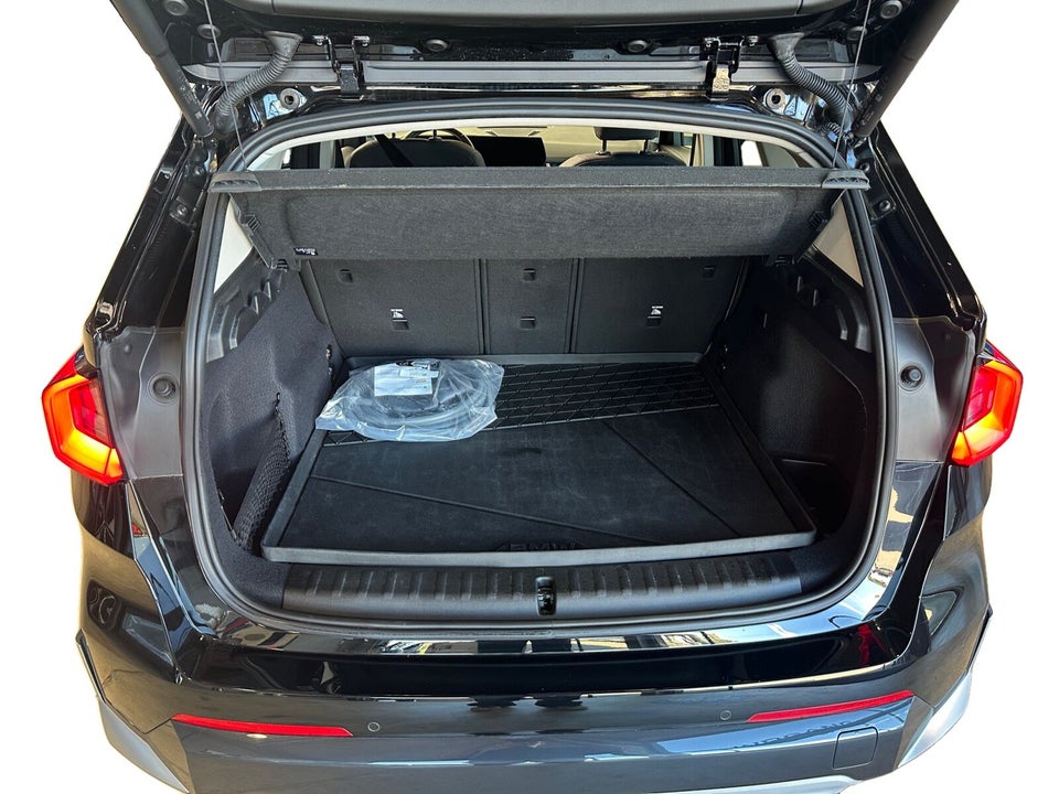 BMW iX1 xDrive30 X-Line 5d